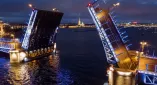 Прогулка на яхте на разводку мостов в СПб