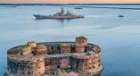 Уникальная возможность насладиться видами Финского залива и изучить величественные форты Кронштадта с борта яхты.