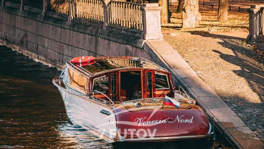 Аренда катера Венеция Норд в Санкт-Петербурге