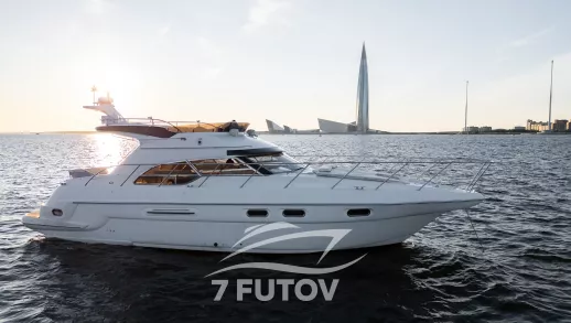 Водная прогулка на яхте Sealine 43 Monte Carlo по центру СПб. До 11 гостей. Подходит для девичников, праздников и уютного отдыха.