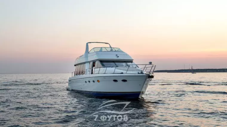 Аренда яхты Carver 60 в Санкт-Петербурге