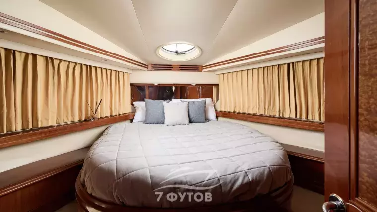 Аренда яхты Carver 60 в Санкт-Петербурге
