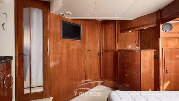 Аренда яхты Carver 60 в Санкт-Петербурге