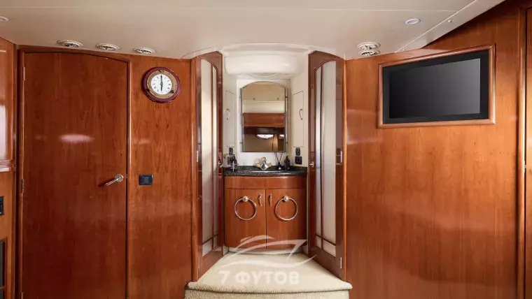 Аренда яхты Carver 60 в Санкт-Петербурге