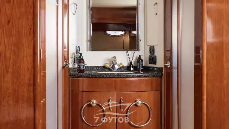 Аренда яхты Carver 60 в Санкт-Петербурге