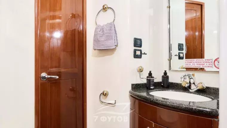 Аренда яхты Carver 60 в Санкт-Петербурге
