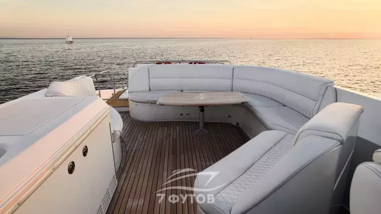 Аренда яхты Carver 60 в Санкт-Петербурге
