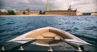 Прогулка на катере с капитаном по рекам и каналам СПб