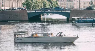 Большой выбор маршрутов и мероприятий для прогулки на катере Венеция