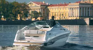 Прогулка на катере Chaparral 240 с капитаном по рекам и каналам СПб