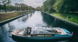 Водная прогулка на яхте с капитаном по рекам и каналам СПб