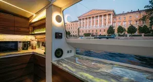 Прогулка на яхте с капитаном по Неве и Финскому заливу СПб