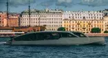 Аренда яхты Оникс в СПб - премьера сезона 2026, 17,5 м, до 10 гостей, три зоны на борту, кондиционер, отопление, стюард и качественный звук с караоке.