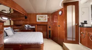 Аренда яхты Carver 60 в Санкт-Петербурге
