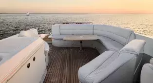 Аренда яхты Carver 60 в Санкт-Петербурге