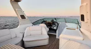 Аренда яхты Carver 60 в Санкт-Петербурге